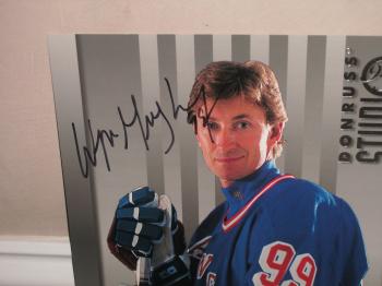 Image of Wayne Gretzky Rangers Autographed Donruss Studios color 8x10