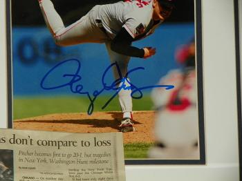 Image of ROGER CLEMENS SIGNED BASEBALL PHOTOGRAPH